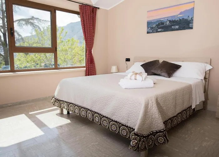 Divino Bistrot E Relais 게스트하우스 Lenola