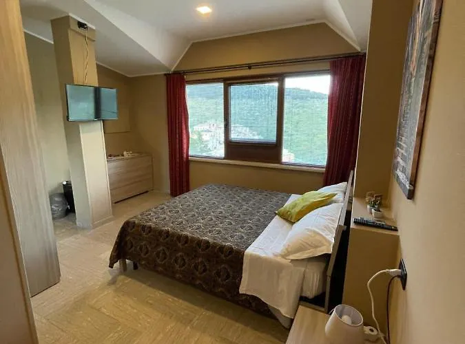 Divino Bistrot E Relais 4* Lenola